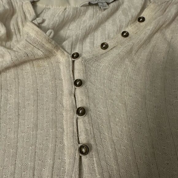 Lucky Brand Cream Long Sleeve Women's Top with Lace Like on Sleeves Size Small - Picture 5 of 11